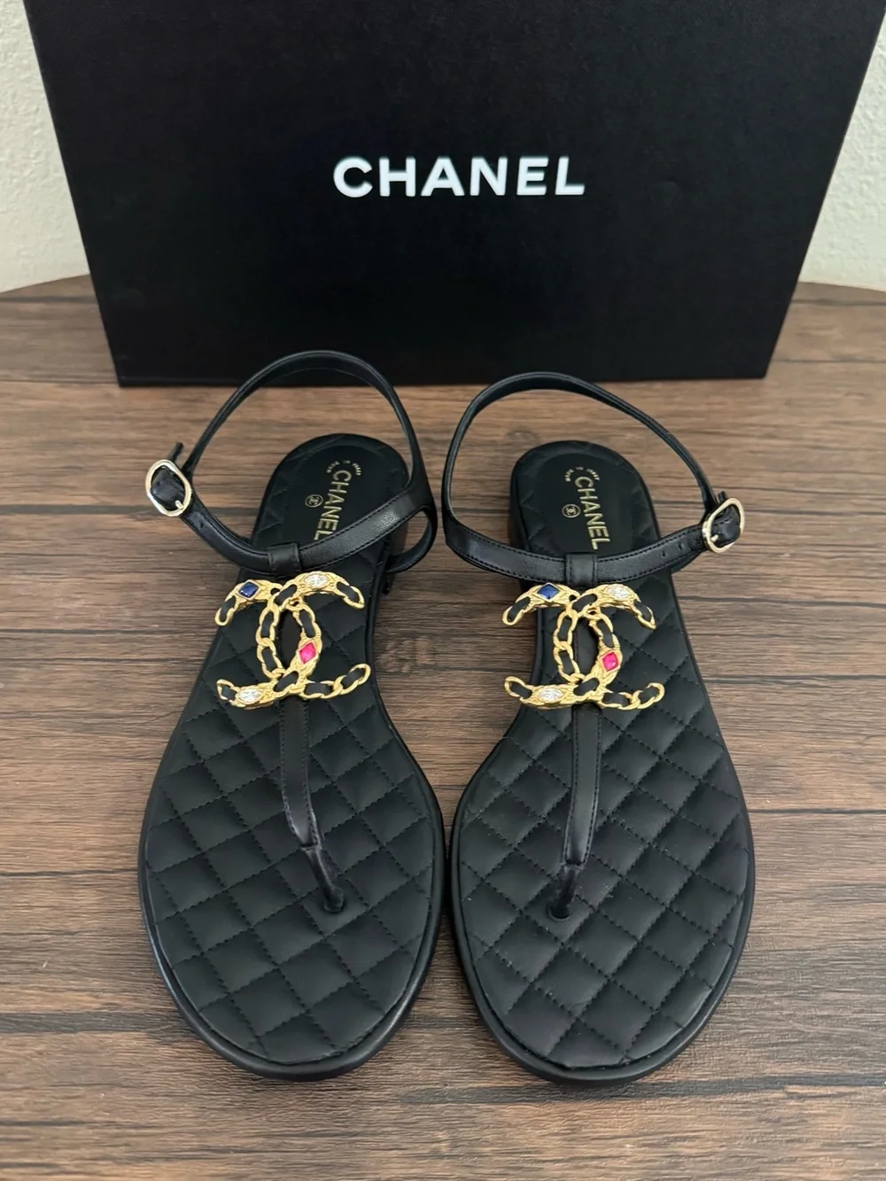 NEW CHANEL Quilted Lambskin Leather Rhinestone Detailed Sandals in Black